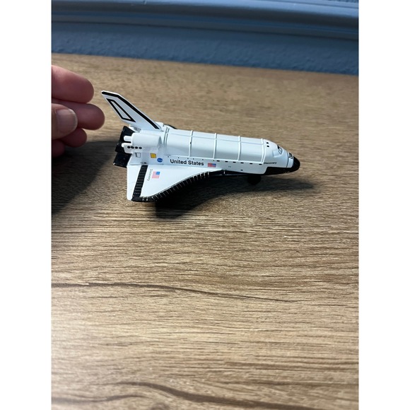 Discovery Space Shuttle Diecast Model Toy United States NASA Replica - Picture 2 of 4